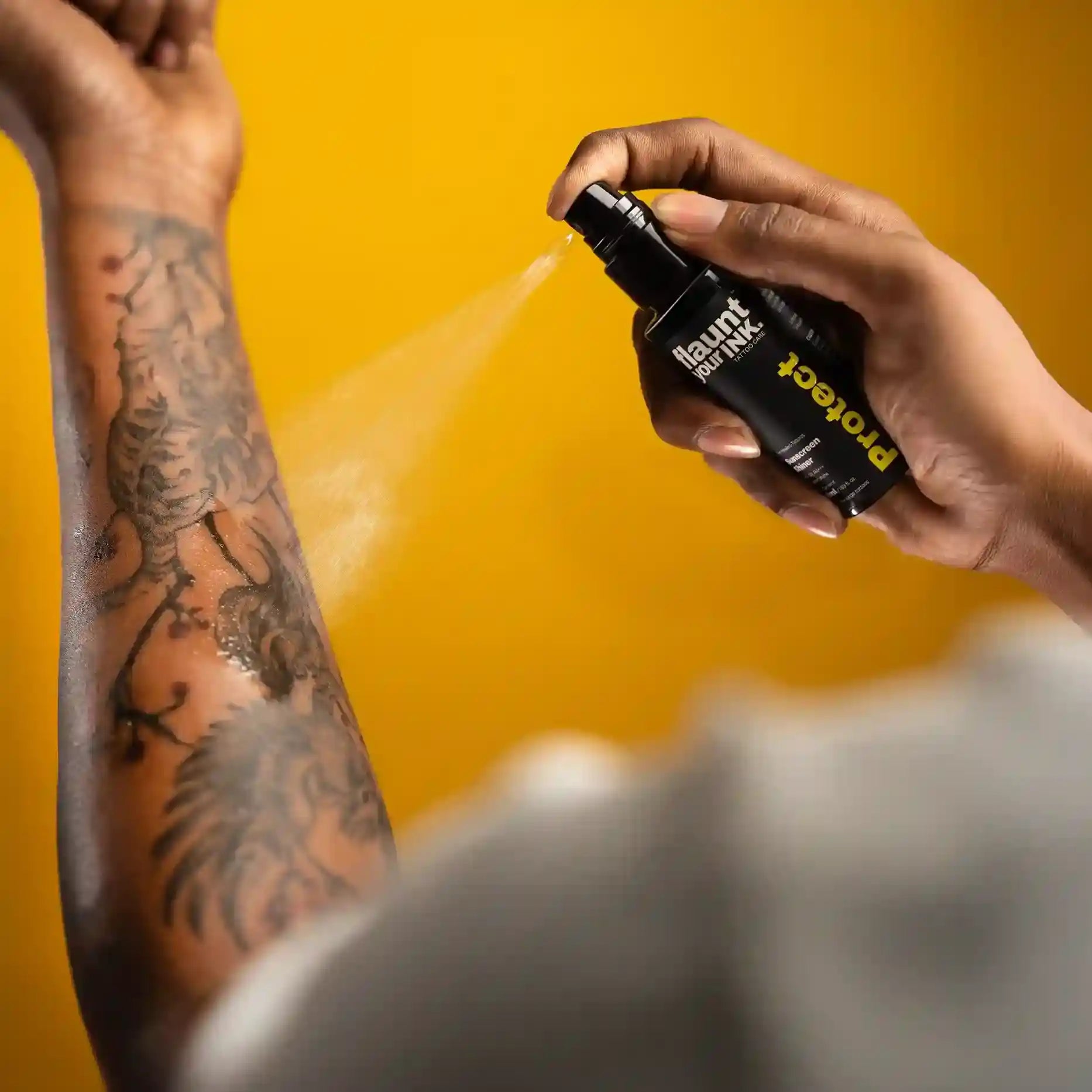 Flaunt Your Ink - Sunscreen Shiner - 50 g Main image